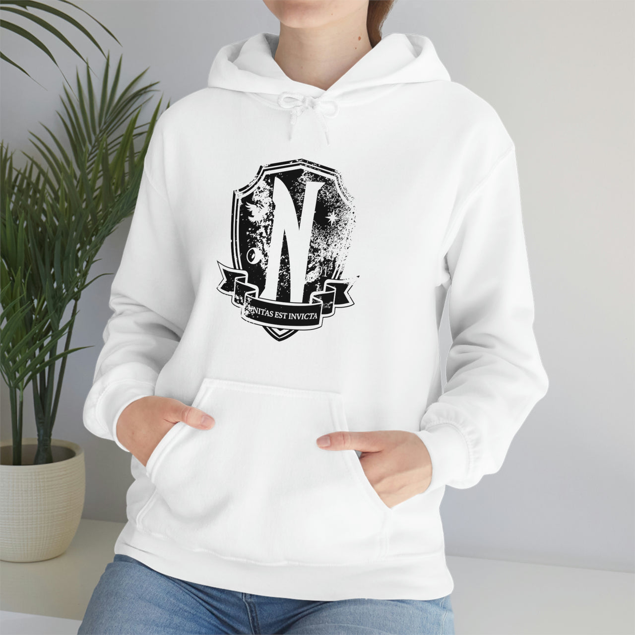 Nevermore Academy, Distressed - Unisex Heavy Blend Hooded Sweatshirt