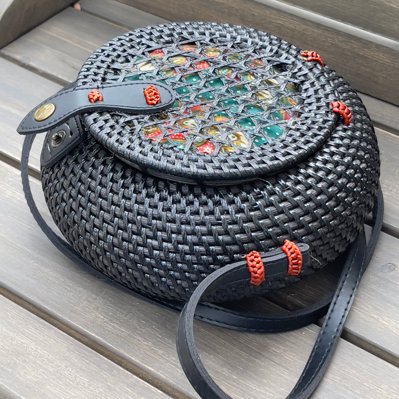 Black Round rattan shoulder bag