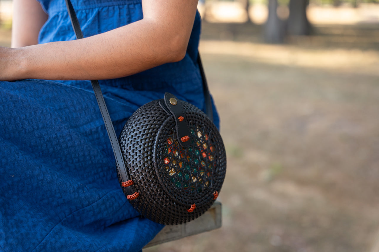 Black Round rattan shoulder bag